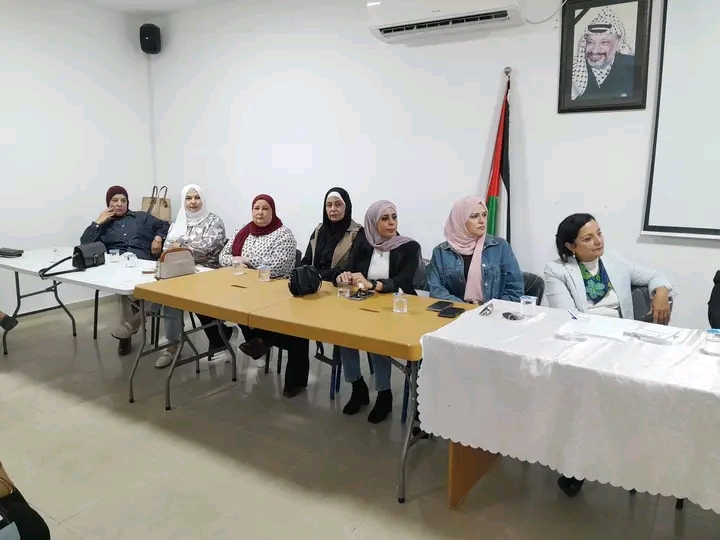 جلسة ح ارية مع مرشحات المجالس البلدية غي محافظة اربحا