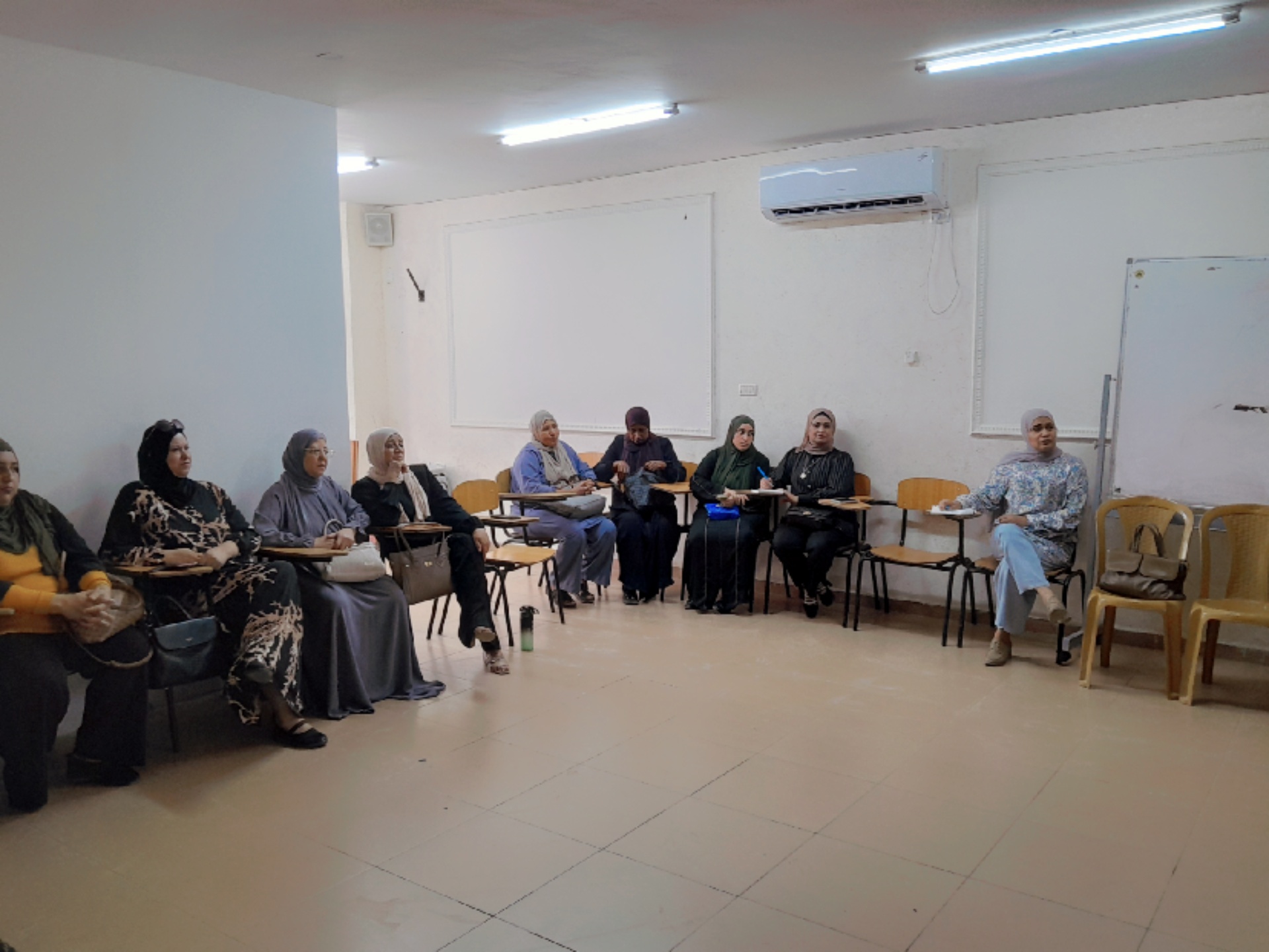 اتحاد لجان العمل النسائي في اللقاء الحواري حول نظام المحافظين في فلسطين